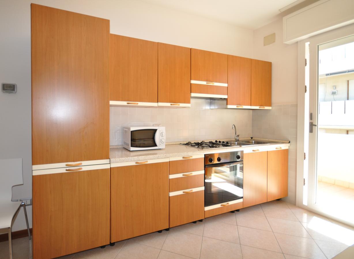 Condominio Biasin Бибионе Экстерьер фото